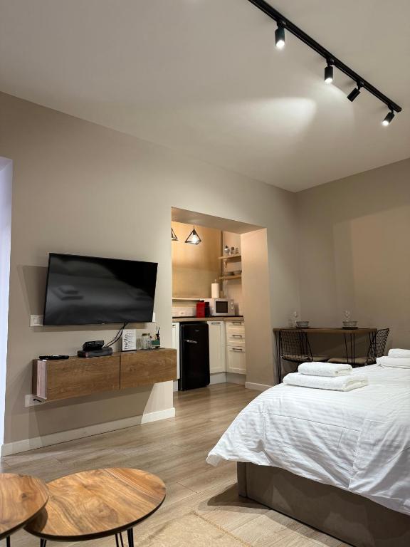 4SeasonsGea , Deluxe Studio , City Centre , Tirana 4SeasonsGea , Deluxe Studio , City Centre , Tirana