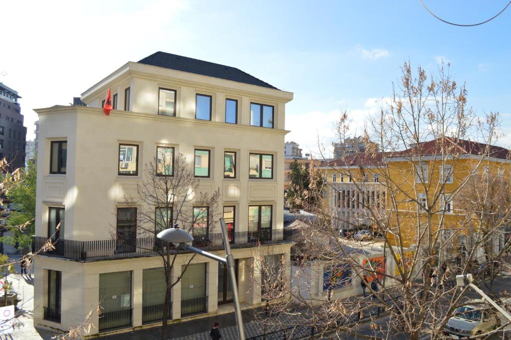 RH Tirana Center RH Tirana Center
