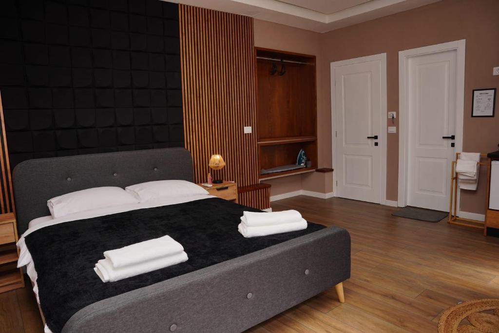 Cherry Rooms Cherry Rooms