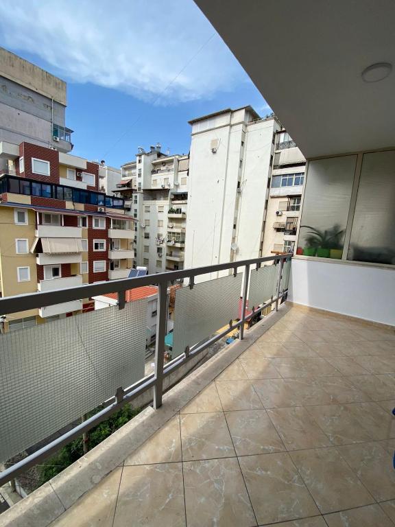 Chlo apartment 2 Tirana Chlo apartment 2 Tirana