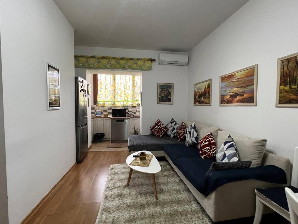 Cozy Nest Ledi