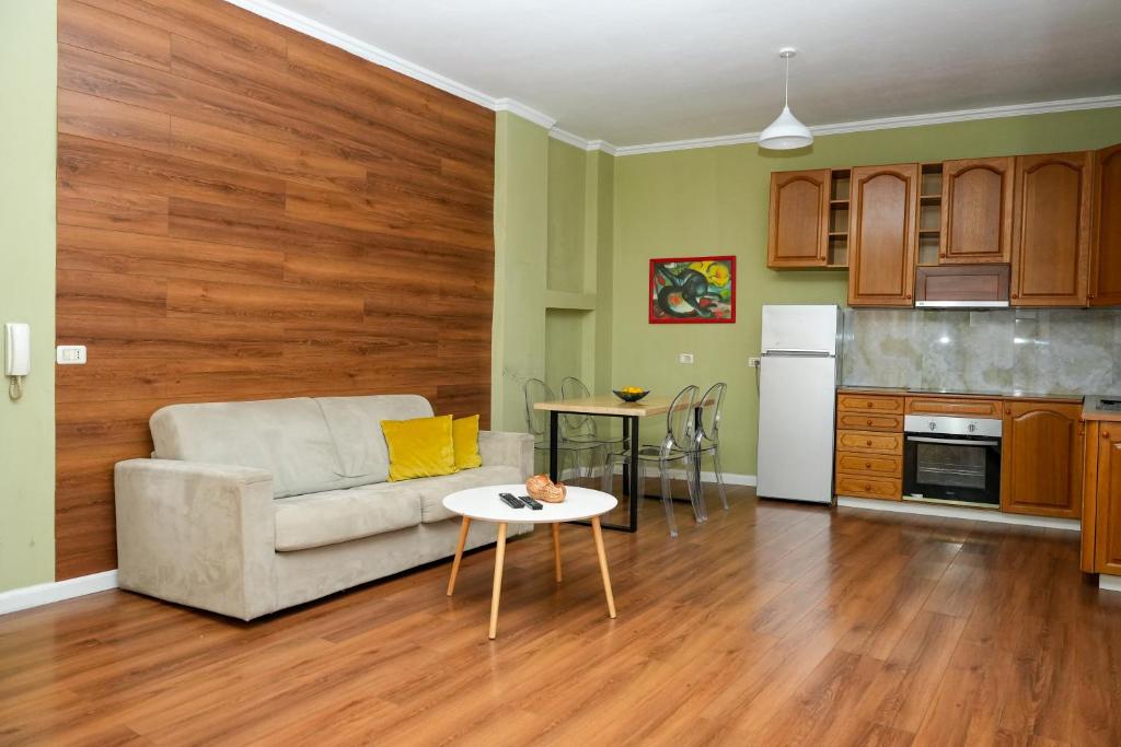 Cozy apartment in the heart of Tirana ! Cozy apartment in the heart of Tirana !