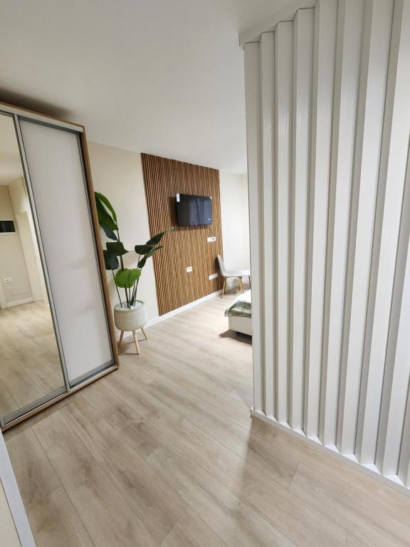 Ne Tirane Apartament Ne Tirane Apartament