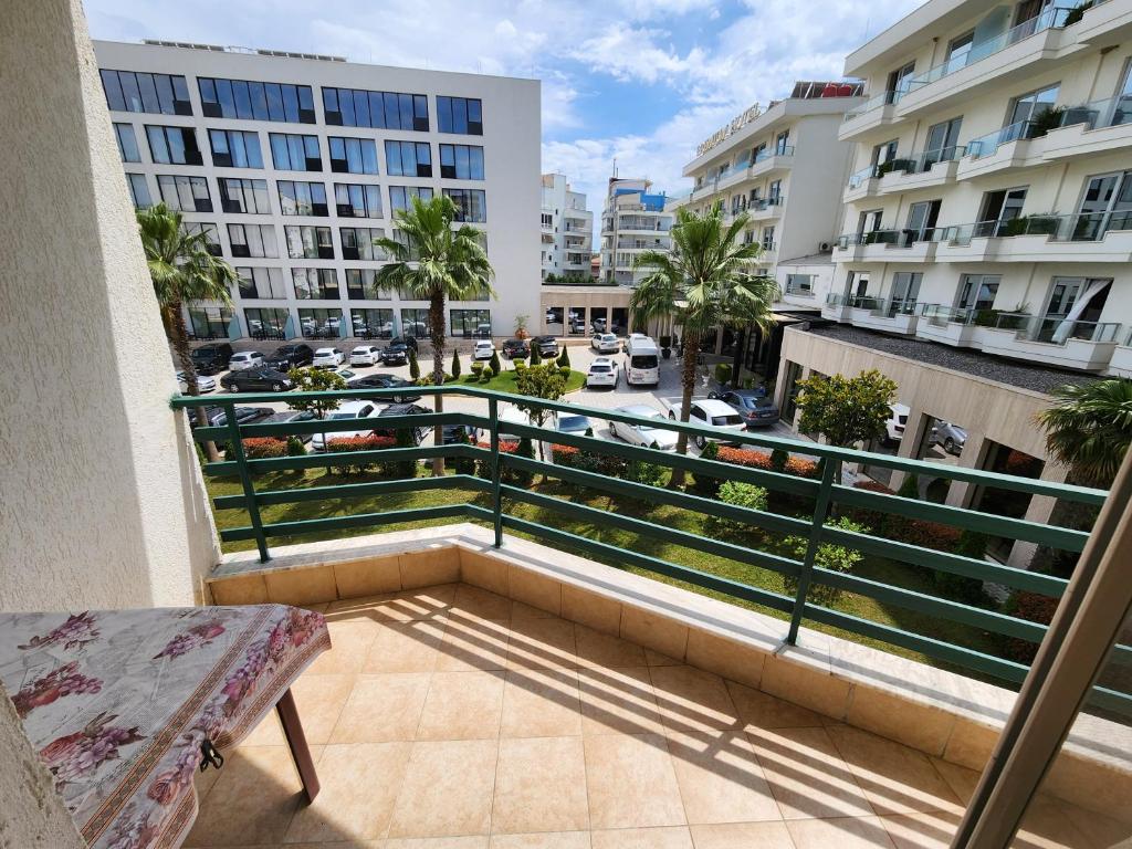 Comfy Beachfront Apartment - 50m from the Sea Comfy Beachfront Apartment - 50m from the Sea