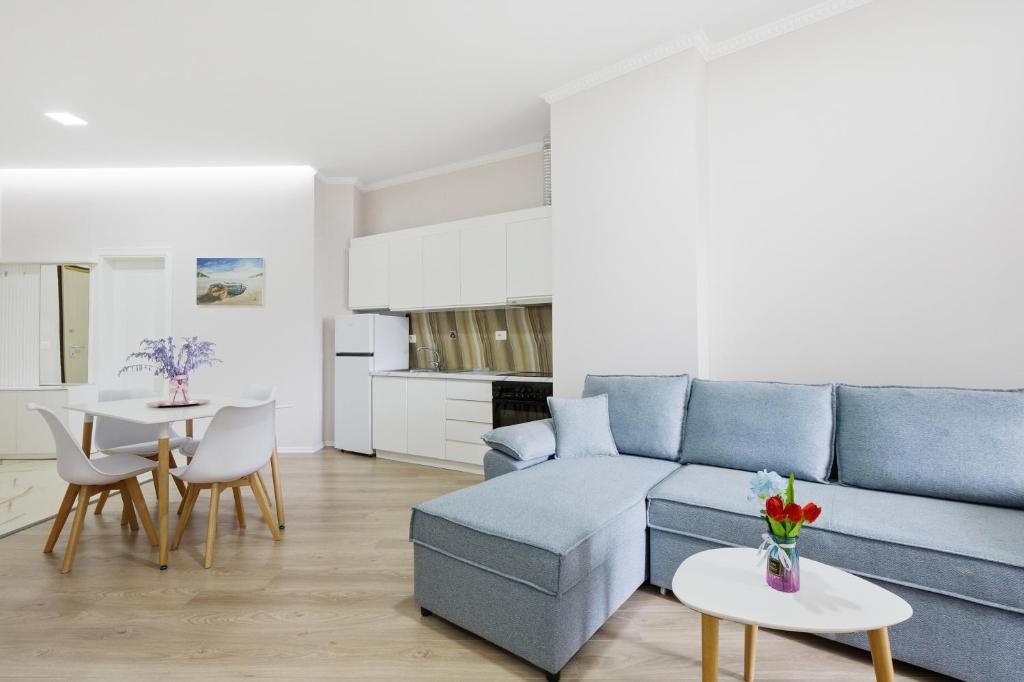 The Cliff Suites