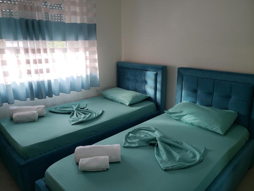Malsi's, Private Room with shared bathroom and kitchen Malsi's, Private Room with shared bathroom and kitchen