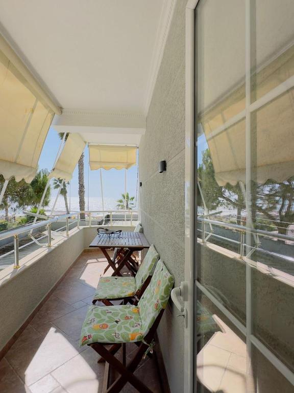 Fiona's Sea View Apartment Fiona's Sea View Apartment