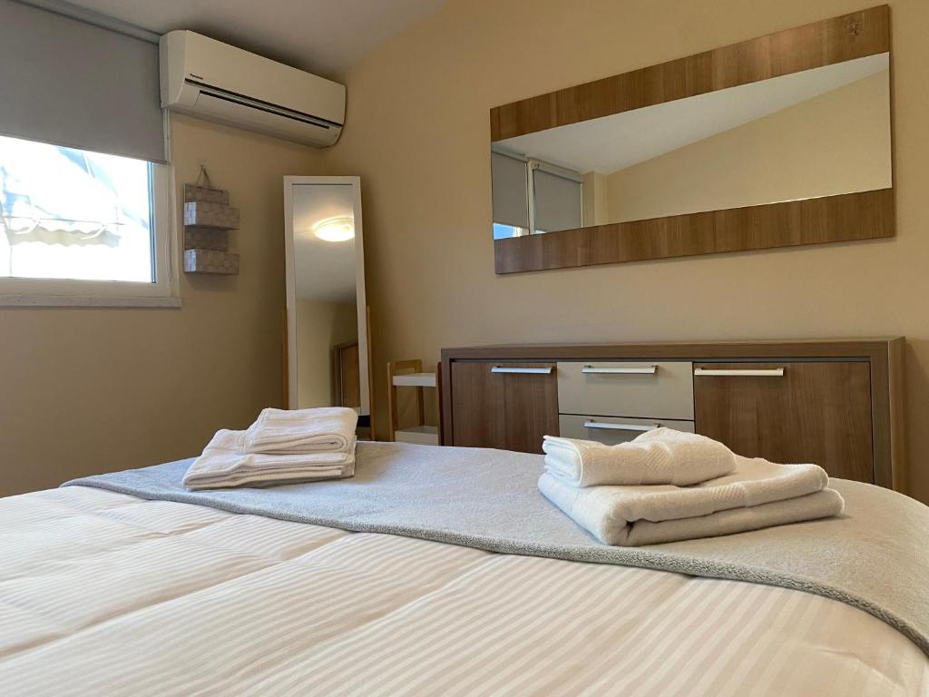 4E Apartment 4E Apartment