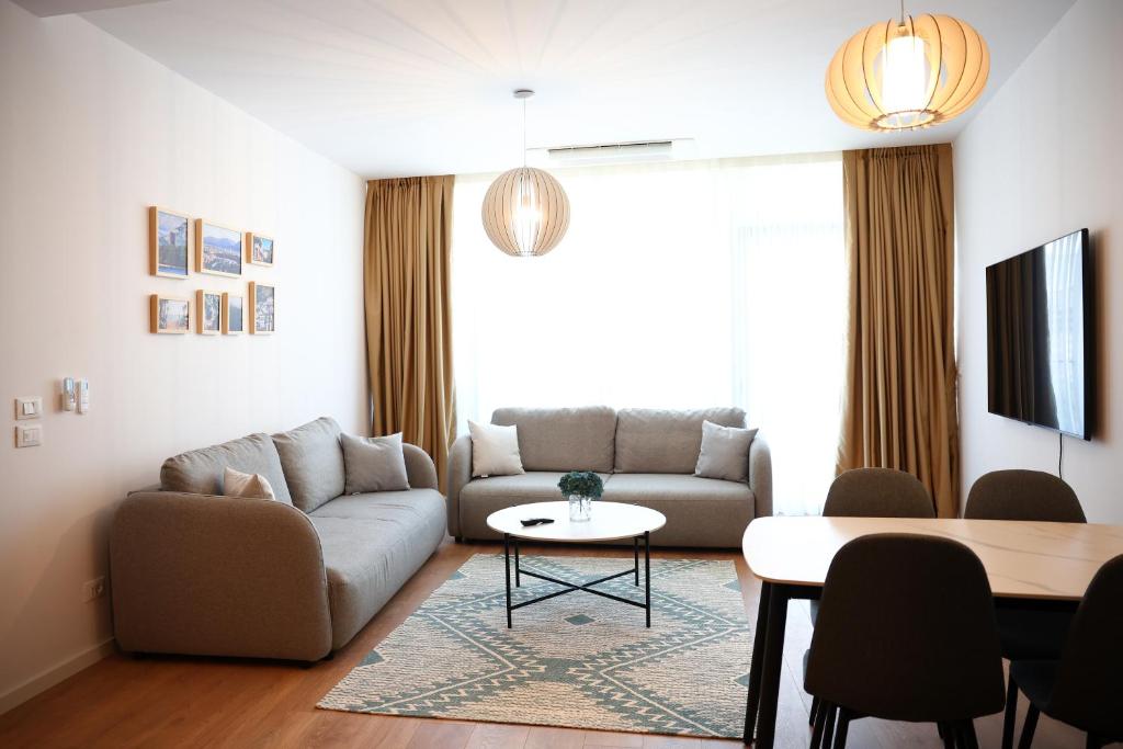 Lake View Tirana Apartment Lake View Tirana Apartment