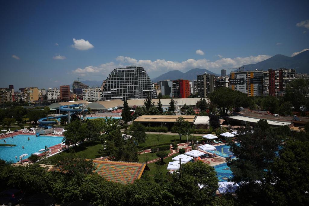 Lake View Tirana Apartment Lake View Tirana Apartment