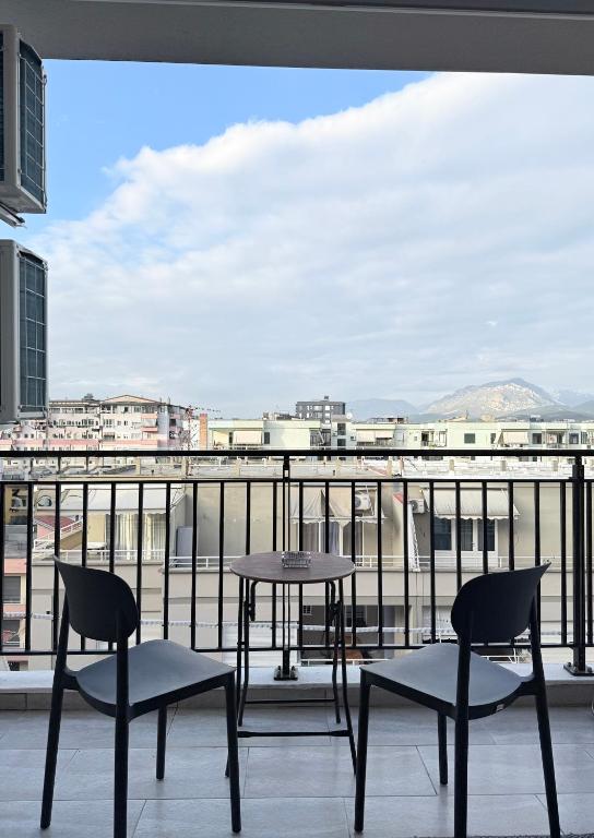 Modern Apartment with all comforts Modern Apartment with all comforts