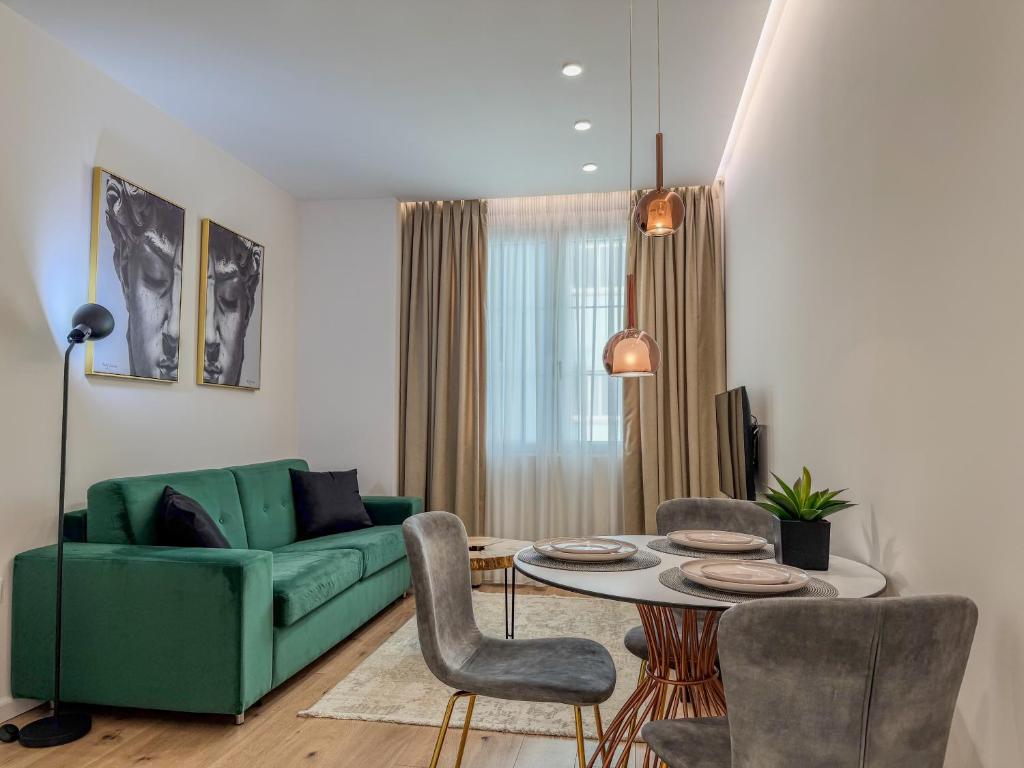 Lalas Central Tirana Apartments 2