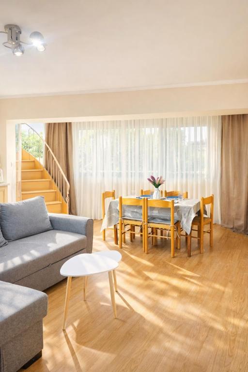 Duplex Apartment-Balcony-City Center -7 Guests